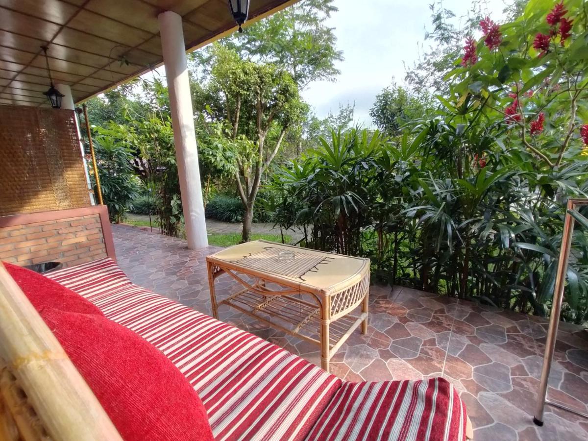 Tabo Cottages Tuktuk Siadong Exterior foto