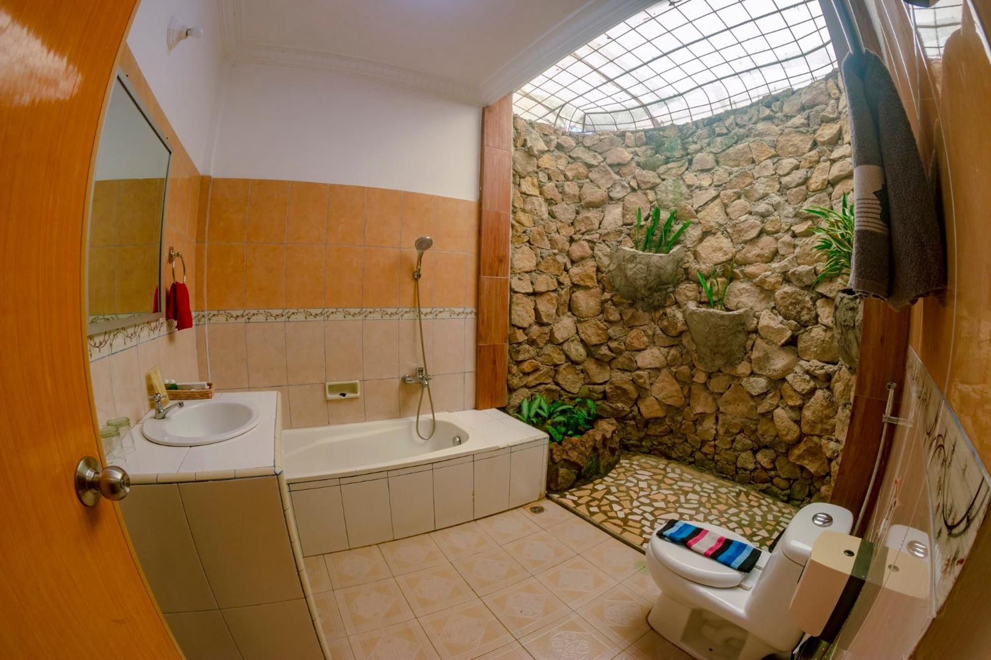 Tabo Cottages Tuktuk Siadong Exterior foto